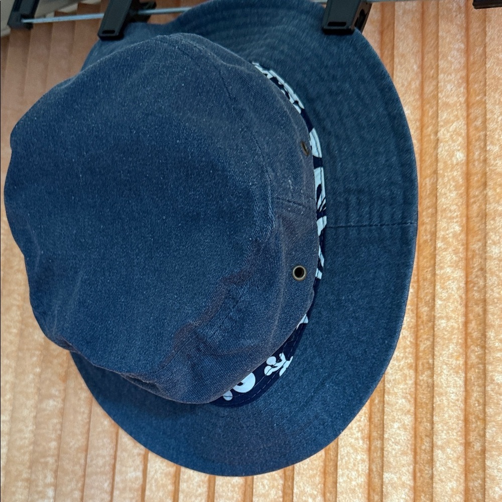 💙3 for $55💙Dorfman Pacific Blue Bucket Hat with Floral Band